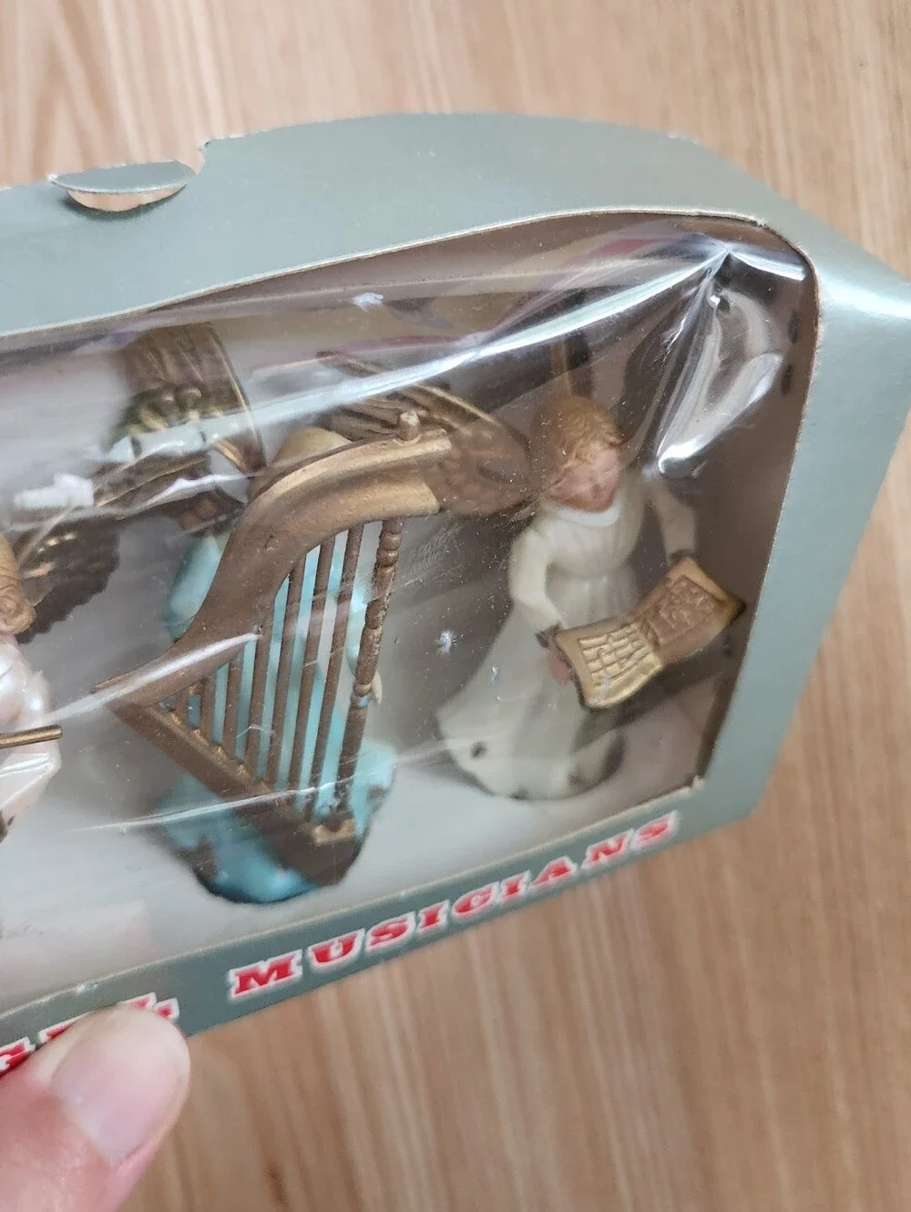 N/A around 3in
